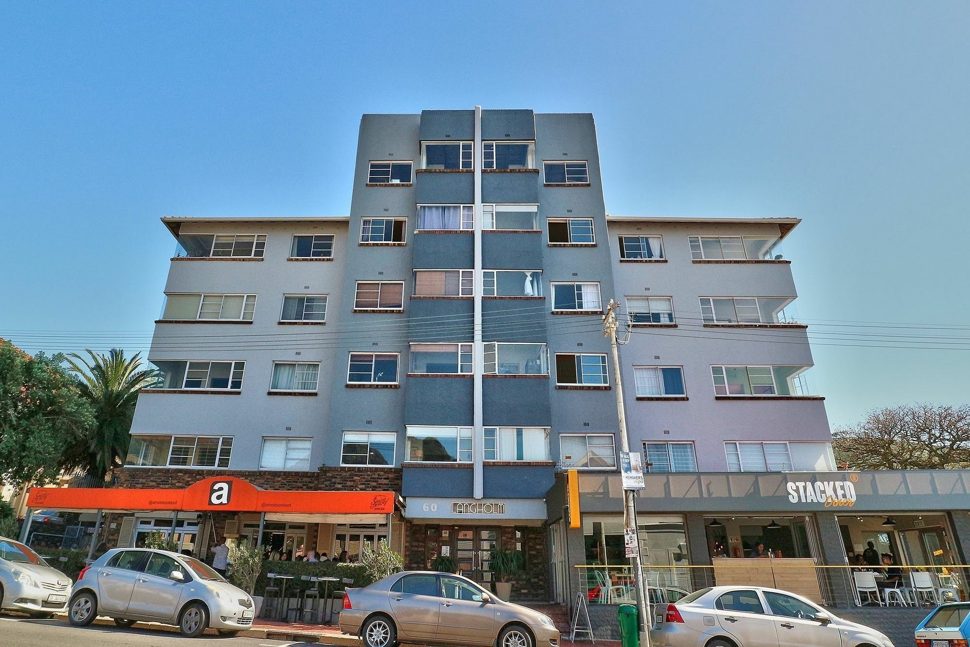 Langholm Apartment *
